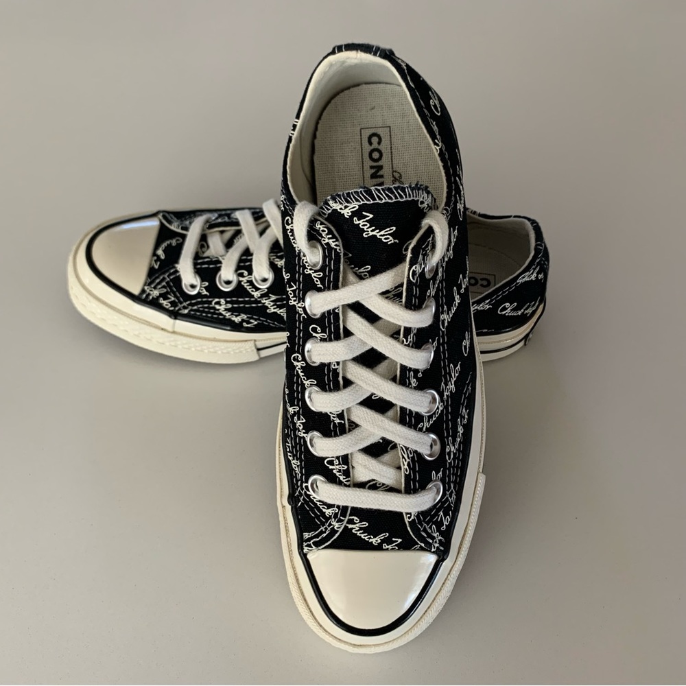 Converse Women’s Size 6.5 Chuck Taylor 70 OX Scripted Signature Print